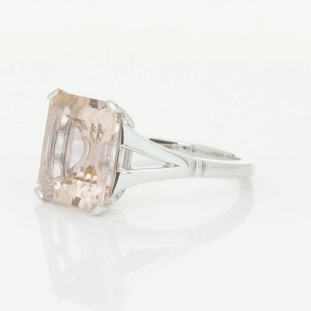 18ct White Gold 3.43ct Morganite Ring