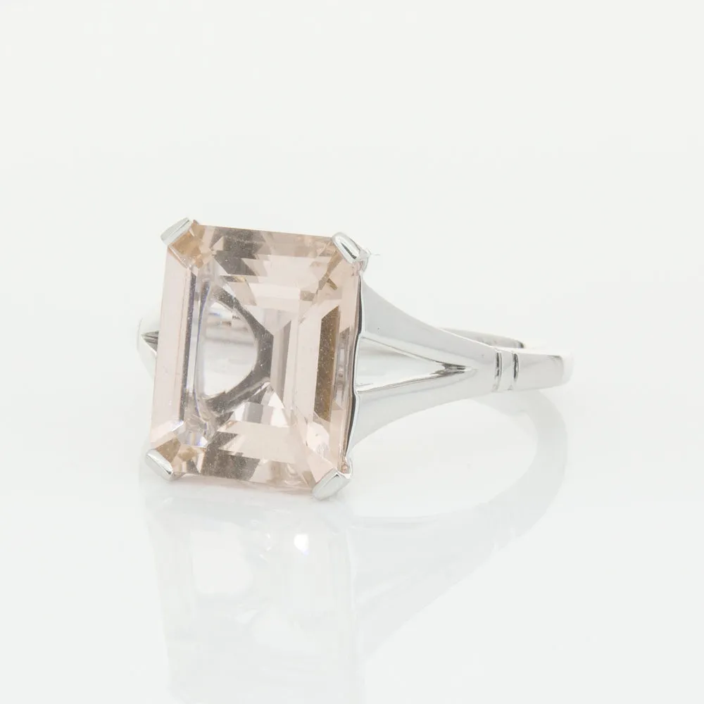 18ct White Gold 3.43ct Morganite Ring