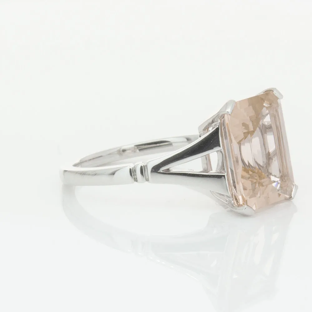 18ct White Gold 3.43ct Morganite Ring