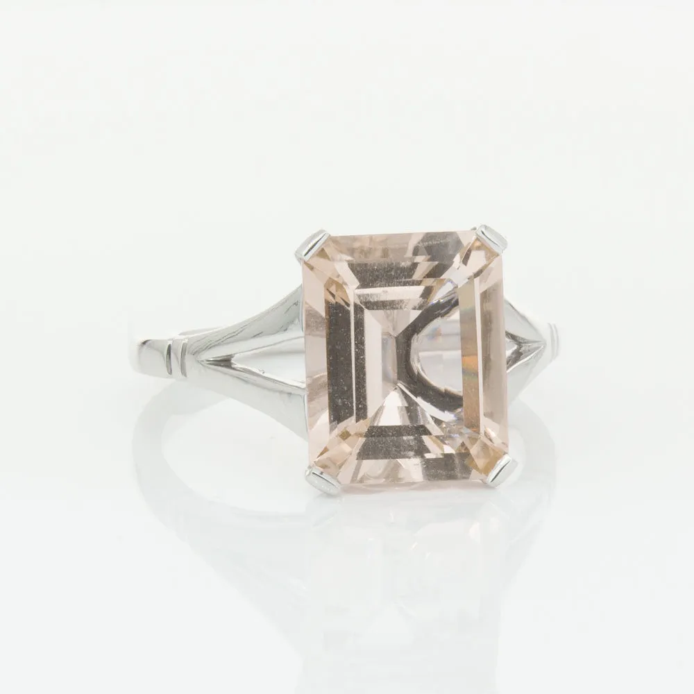 18ct White Gold 3.43ct Morganite Ring