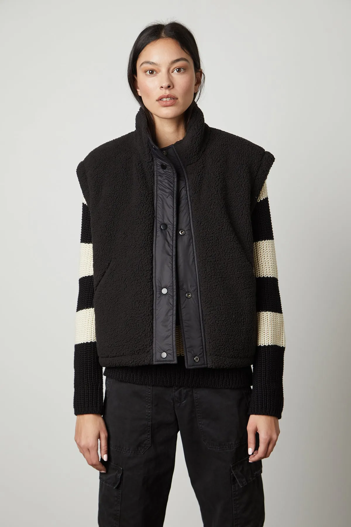 ALICIA Reversible Puffer Vest in Black