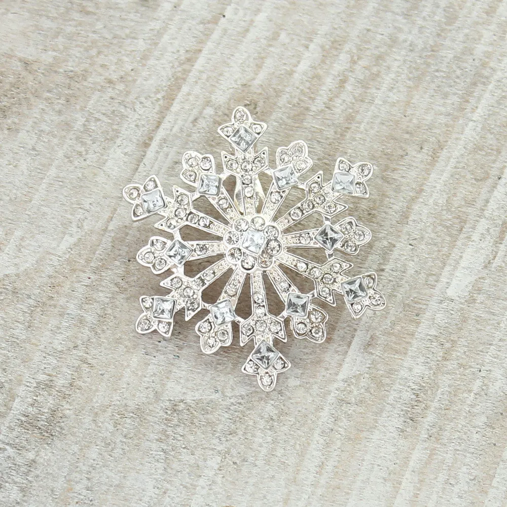 Crystal Snowflake Christmas Pin/Pendant