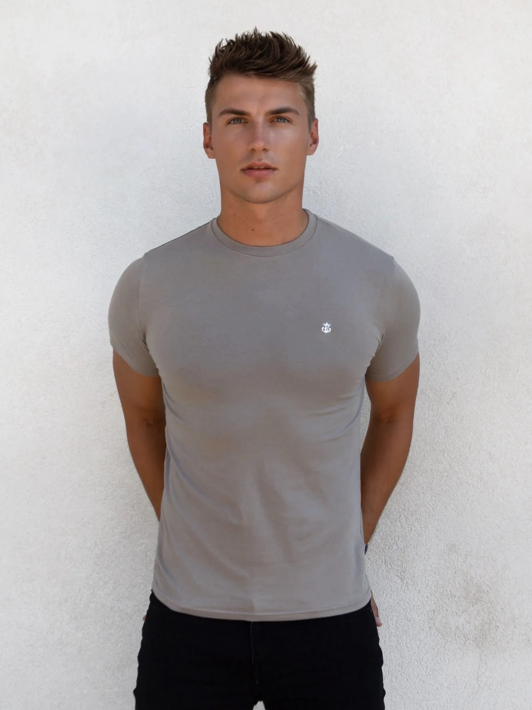 Hayden T-Shirt - Neutral Grey