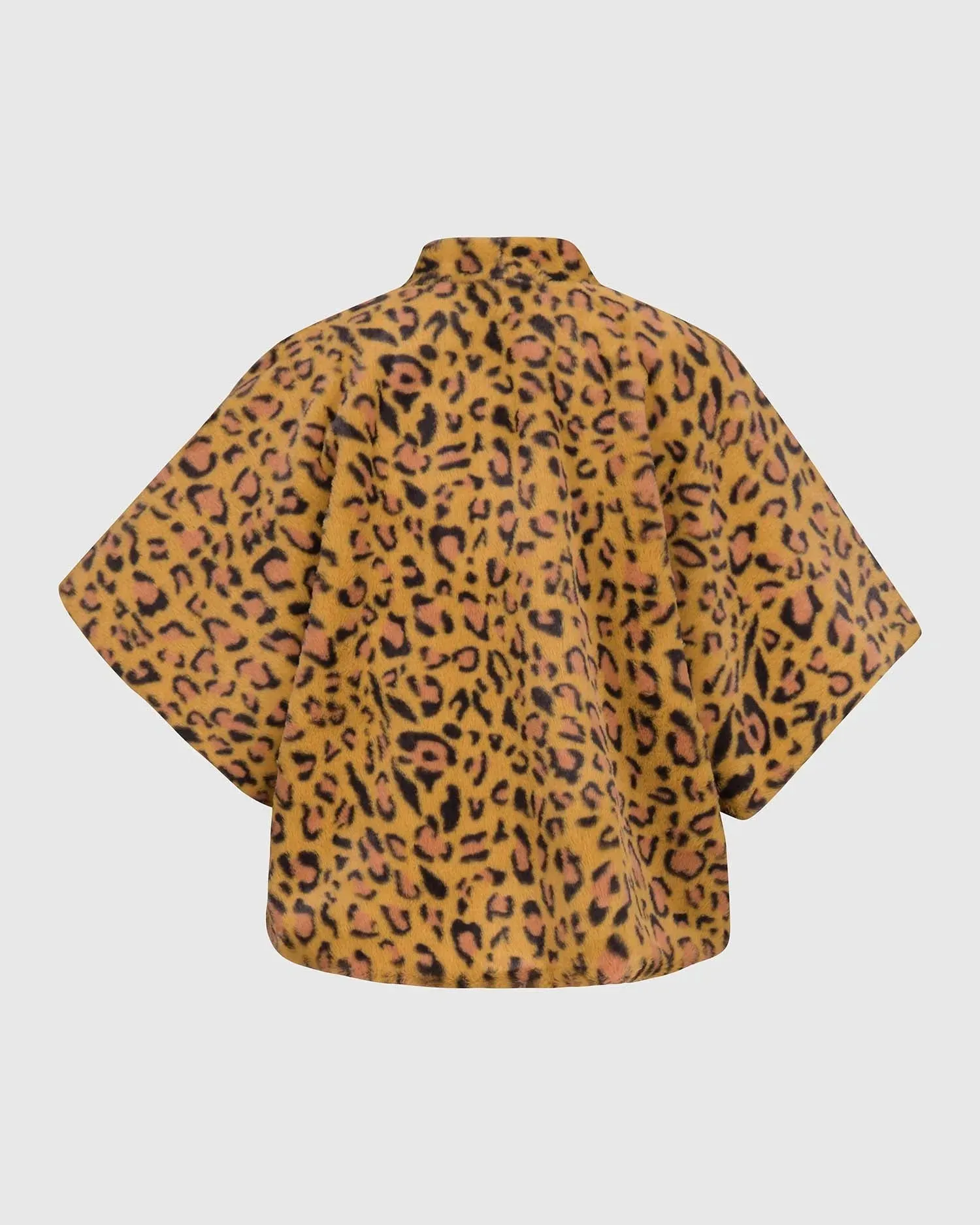 Kenya Kimono, Serval