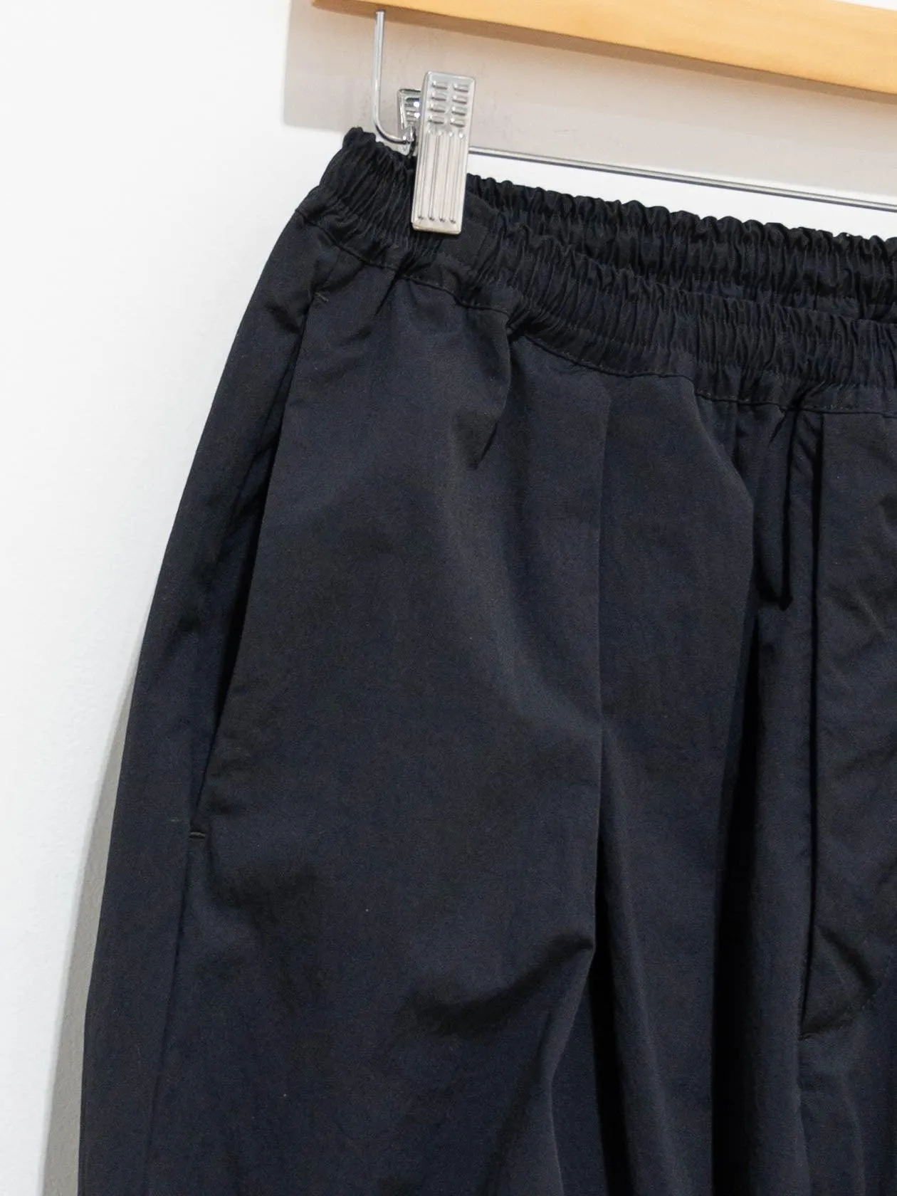 Recycled Nylon Tucked Pants - Black